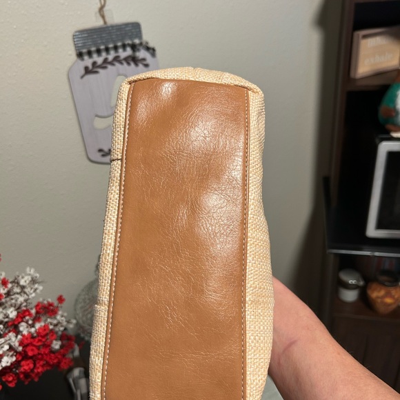 Rosetti Block Party Cancun Straw Handbag with Tropical Embroidery -Like New - Picture 5 of 15